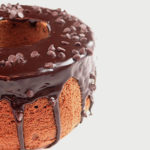 A San Valentino, con la Chocolate Chiffon Cake, è la festa del cuore e del buonumore