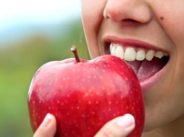 UNA MELA AL GIORNO TOGLIE IL… COLESTEROLO DI TORNO!