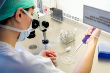 FECONDAZIONE ETEROLOGA: “RIMANDATA” A SETTEMBRE