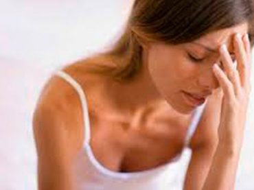 LE DONNE USANO PIU’ ANTIDOLORIFICI, MA “RISPONDONO” MENO DEGLI UOMINI