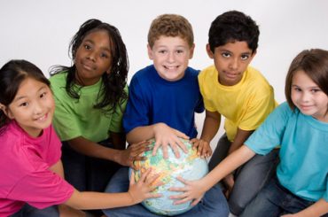 VIAGGI E VACANZE FANNO BENE AI RAGAZZI E AL RAPPORTO GENITORI-FIGLI