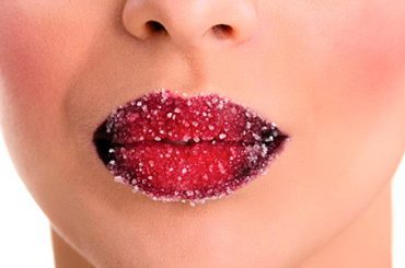 SÌ ALLO ZUCCHERO (E AGLI EDULCORANTI), MA CON MODERAZIONE