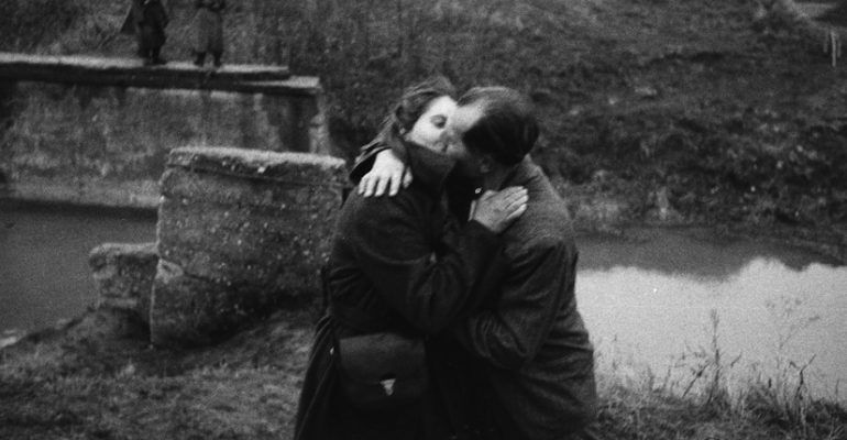 MA CHE COS’E’ POI UN BACIO?