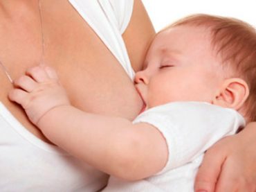 LATTE MATERNO: L’ALIMENTO PIU’ INDICATO PER I NEONATI, SOPRATTUTTO SOTTOPESO