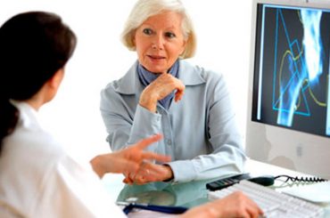 GIORNATA DELL’OSTEOPOROSI: ANCORA TROPPE FRATTURE DA FRAGILITA’