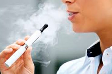 E-CIG: ANCORA APERTO IL DIBATTITO SULLA (PRESUNTA) TOSSICITA’