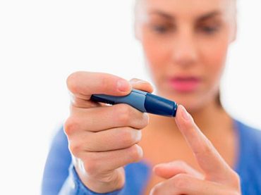 DONNE COL DIABETE: ATTENTE AL CUORE