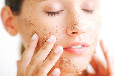 PIU’ LUCE SULLA PELLE (CON LO SCRUB)