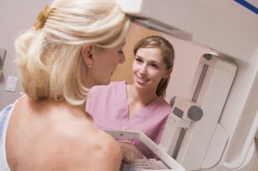 “Diritti al centro” per le donne colpite da tumore al seno