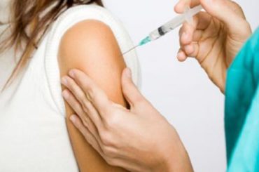 Meningite: vaccini gratis, ma senza allarmismi
