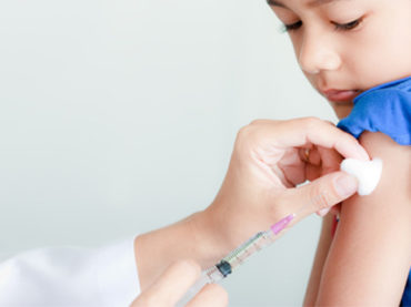 Vaccinazioni: basterà l’autocertificazione