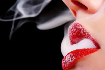 Quasi la metà delle italiane fuma: ma poche riescono a smettere