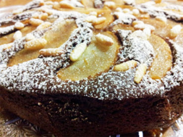 Poche calorie e tante fibre, con la torta Pere e Cacao Bitter