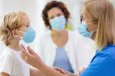 Vademecum dei pediatri per la fase 2: tampone e vaccini per i bambini