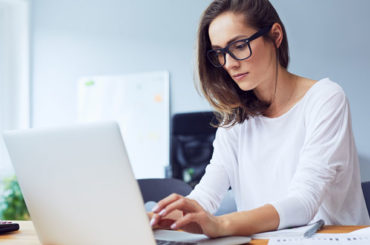 La lente giusta contro lo “stress accomodativo”