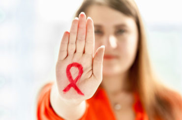 HIV: le donne sono più vulnerabili. La ricerca punta sulla biologia femminile