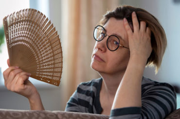 Come riconoscere e contrastare i sintomi della menopausa