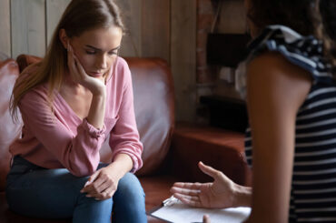 Instabilità e incertezza: a risentirne è la salute mentale, soprattutto dei giovani