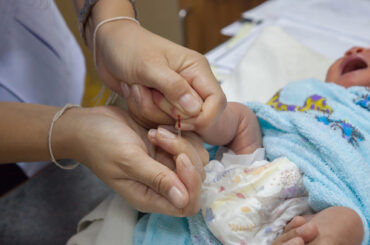 Screening neonatali: non si può tardare