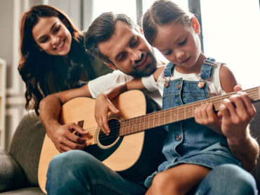 Ascoltate sempre la musica coi vostri figli, non solo durante “Sanremo”
