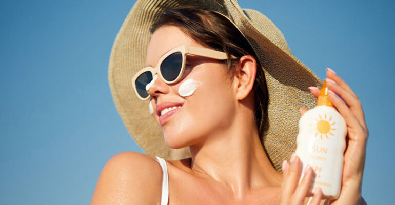 Consigli sotto il sole: la pelle richiede cure