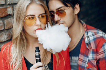 Adolescenti e giovanissimi: non si arresta l’abitudine del fumo