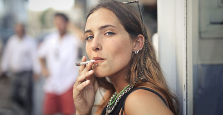 Al via la Campagna di raccolta firme per ridurre il numero di fumatori