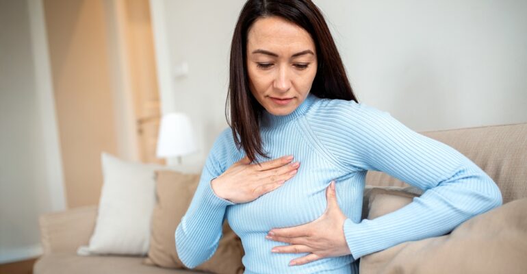 Tumore al seno: in Italia mortalità in calo