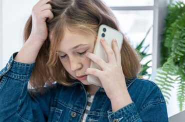Nei giovanissimi cresce la Cefalea Digitale