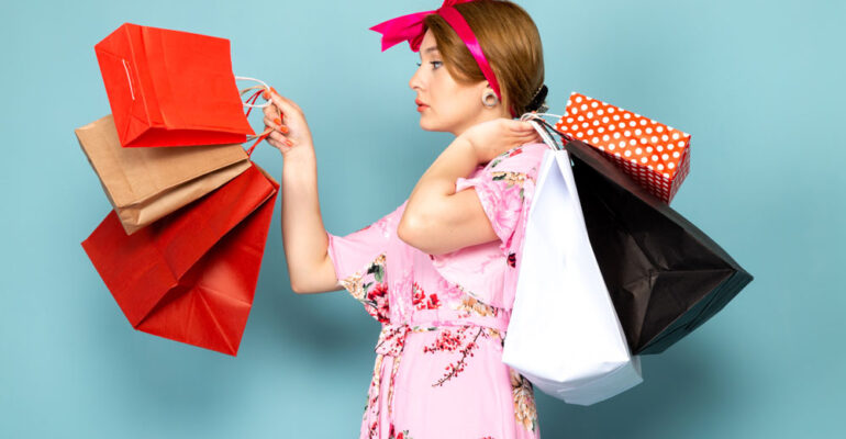 Shopping compulsivo: ecco cosa accade
